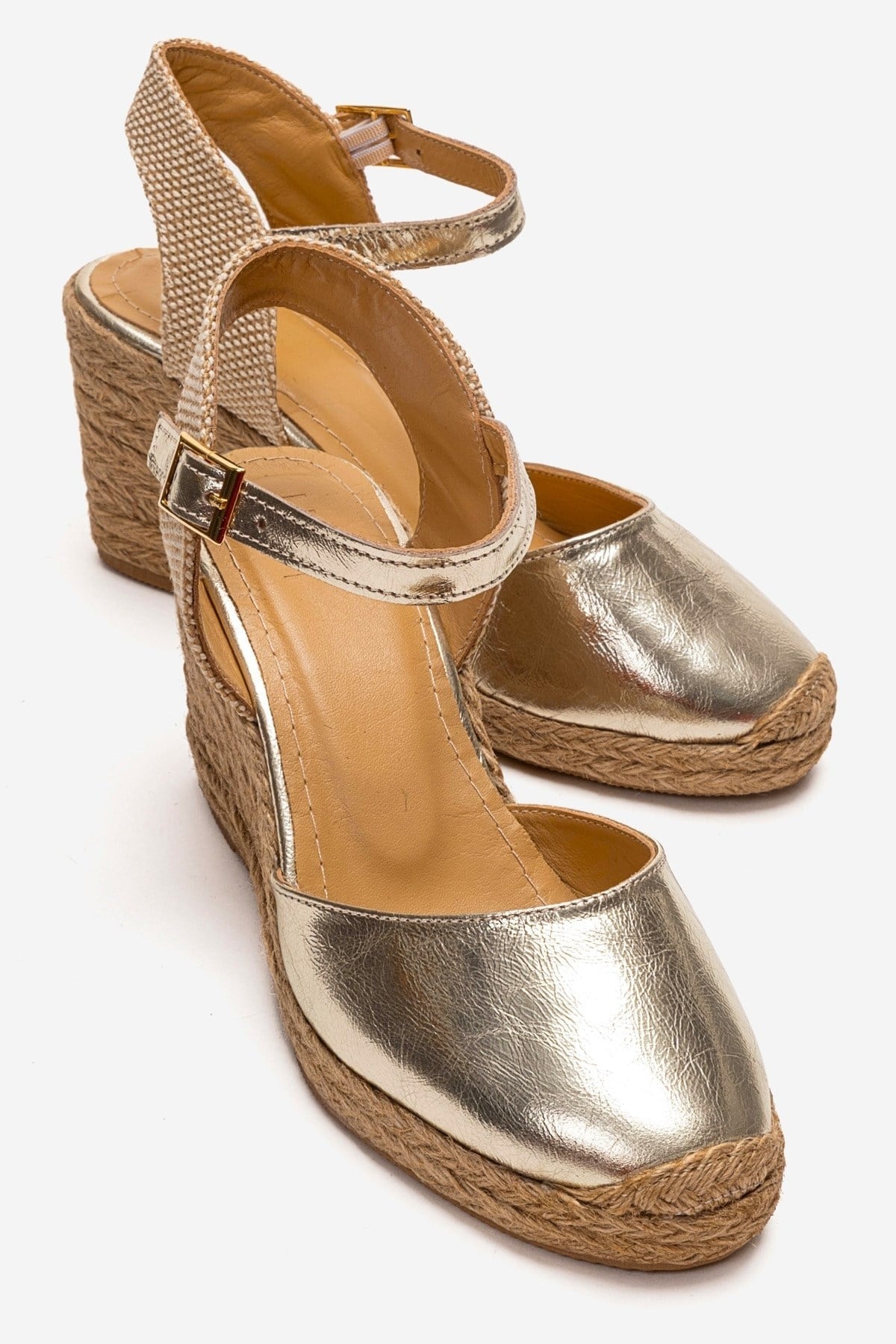 SINTA - Gold Genuine Leather Heeled Sandal – front three-quarter view showing leather, gold, Vowalisse