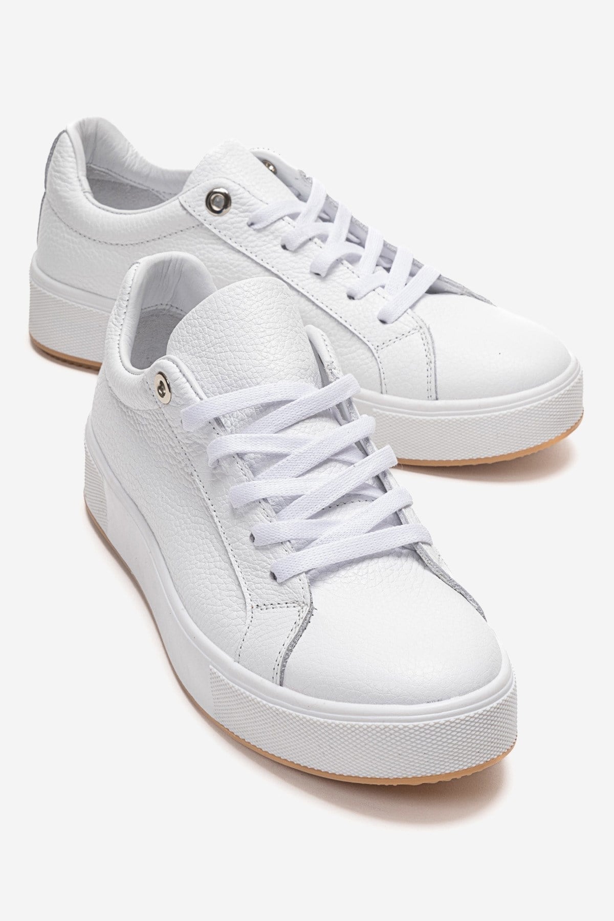 PALLEN - White Genuine Leather Casual Sneaker – front three-quarter view showing leather, white, Vowalisse