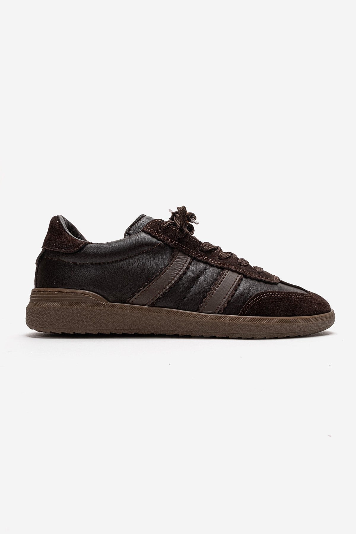 ARDIX - Brown Genuine Leather Sneaker – heel view showing lace, leather, suede, Vowalisse