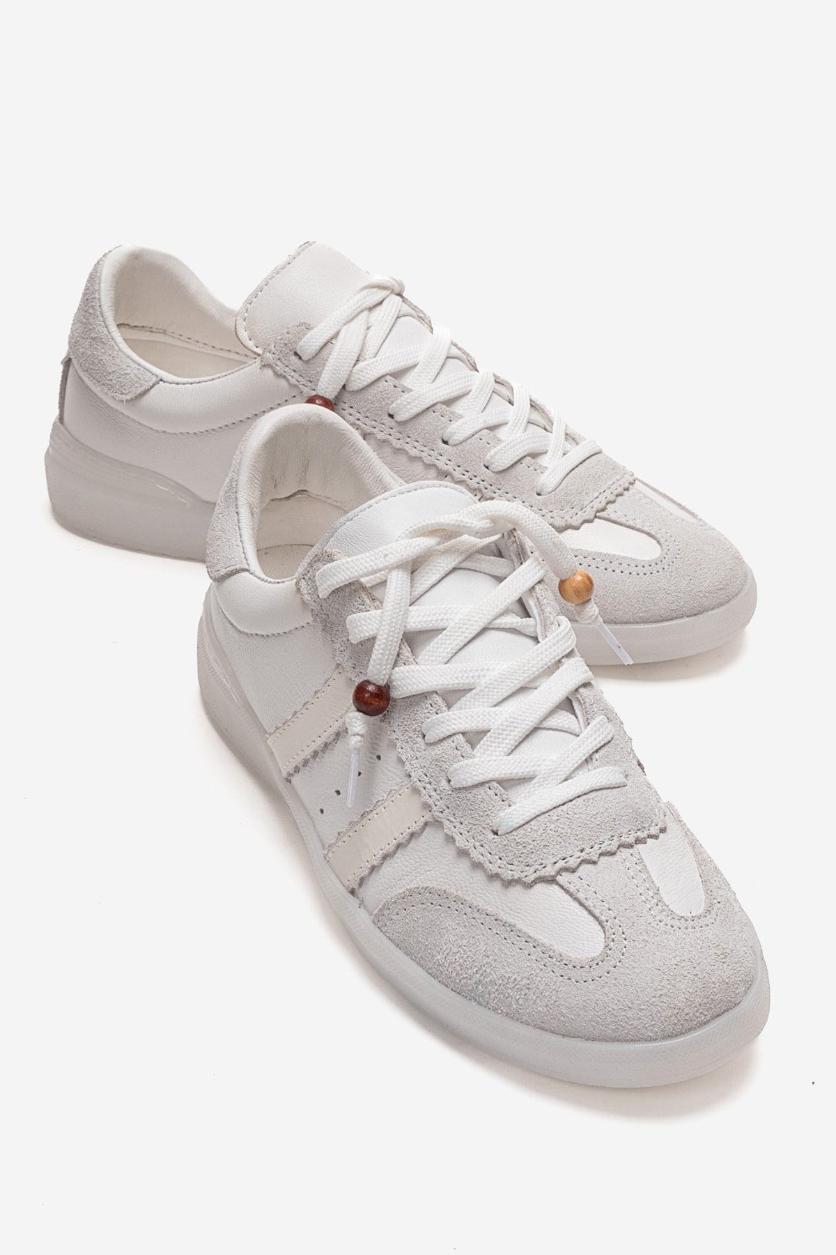 ARDIX - White Genuine Leather Sneaker – front three-quarter view showing lace, leather, white, Vowalisse
