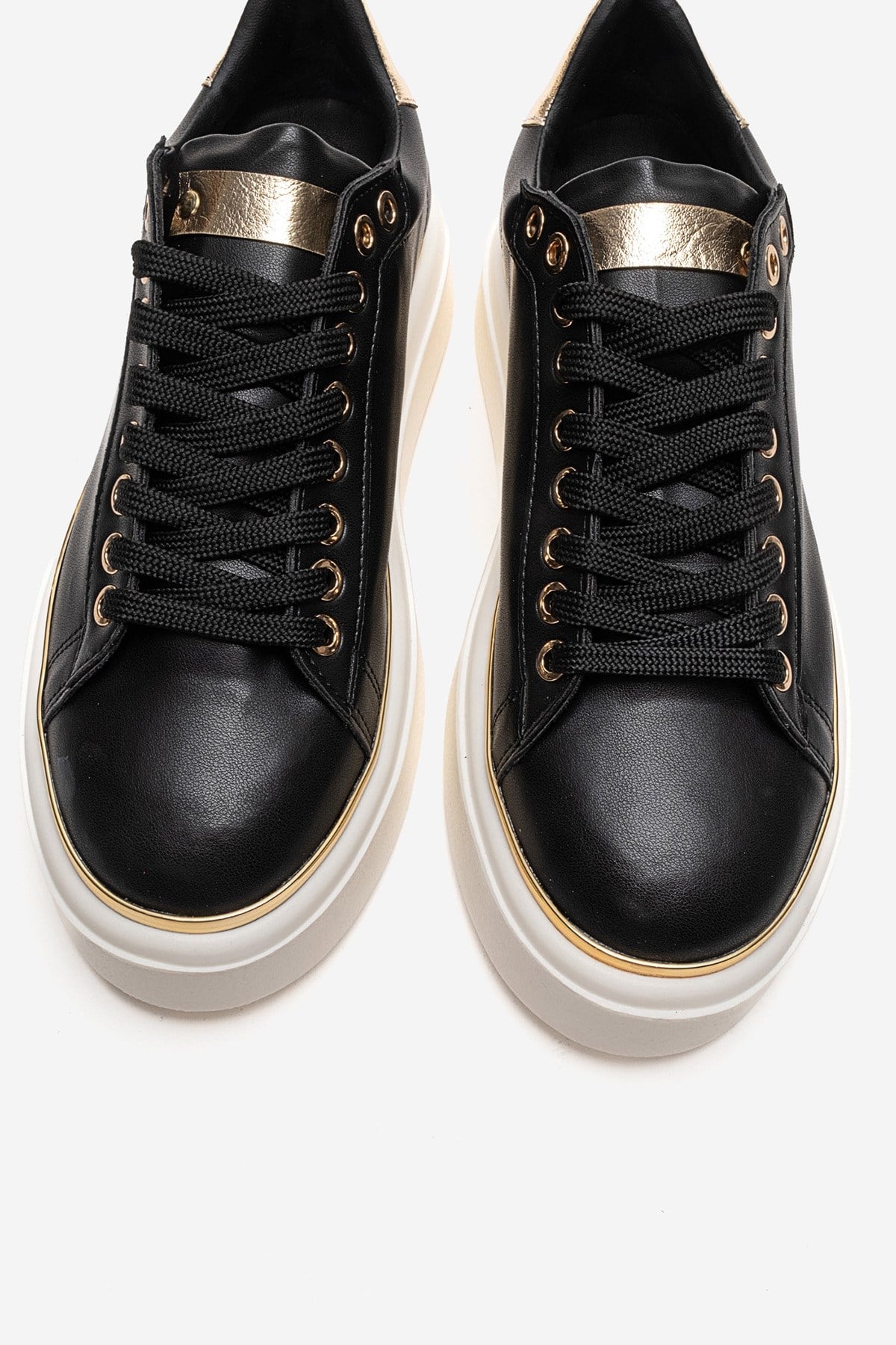 BORENA - Black Platform Sneaker – side view showing leather, black, Vowalisse