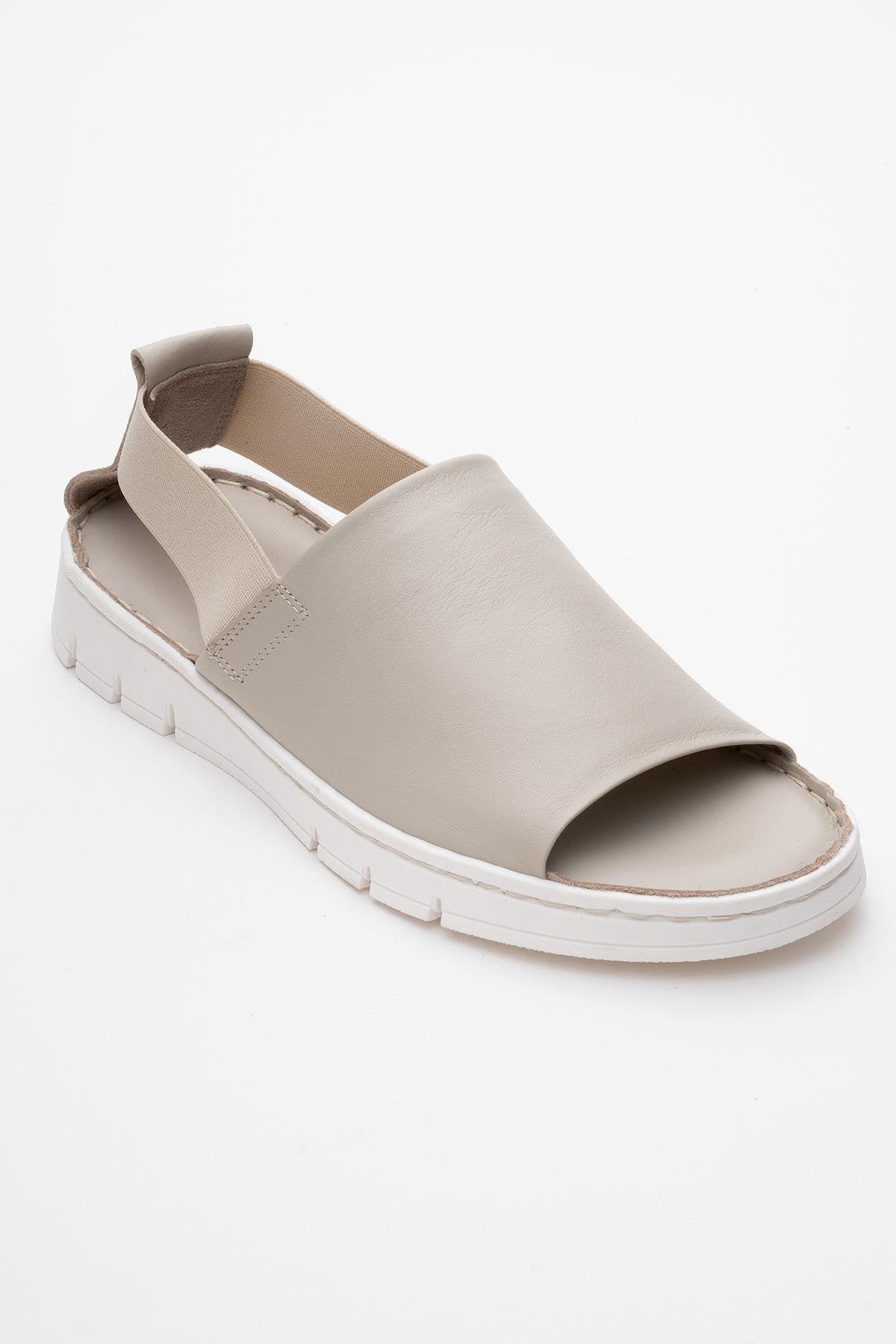 Londoi - Beige Elastic Strap Leather Sandal – side view showing leather, Vowalisse