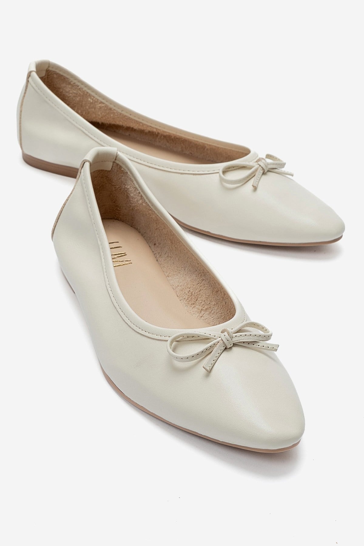 UMIEL - Off-White Genuine Leather Bow Ballet Flat – front three-quarter view showing bow, leather, white, Vowalisse
