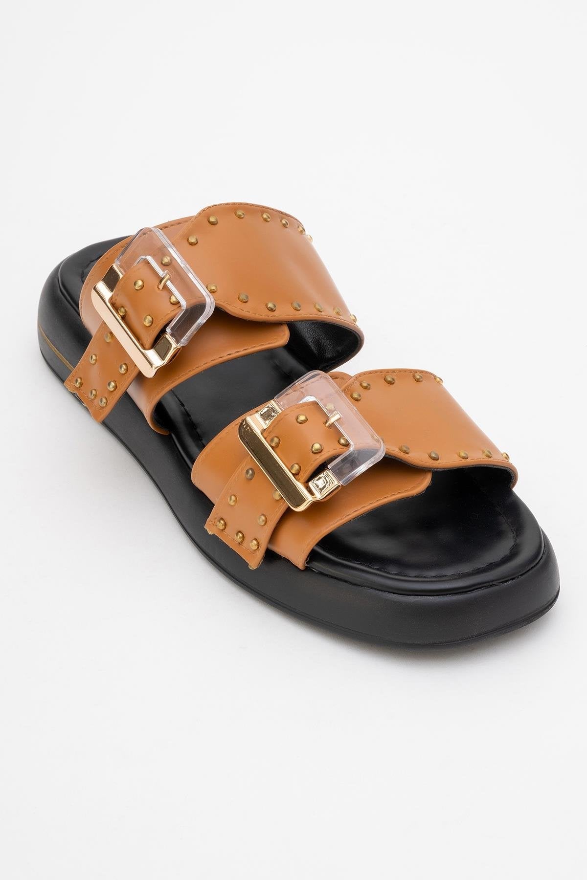 Zley Cognac Buckle Sandal – heel view showing leather, red, Vowalisse