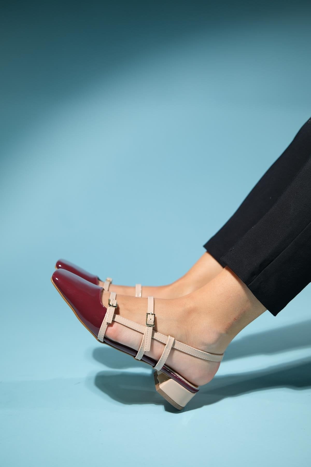 Lasy - Burgundy-Beige Patent Heeled Sandal – side view showing leather, Vowalisse