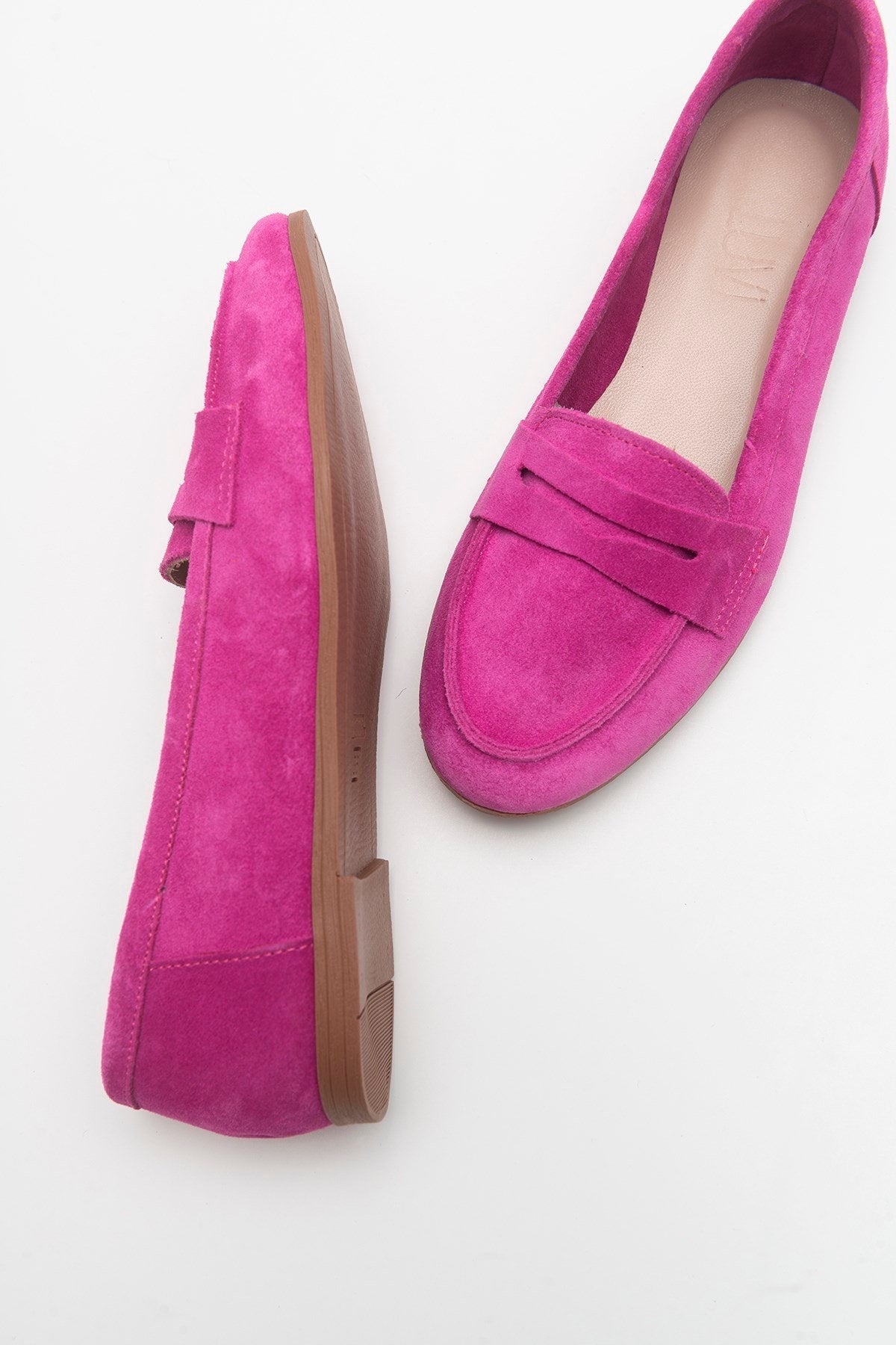 Dorothy - Fuchsia Suede Leather Loafers – detail view showing leather, suede, Vowalisse