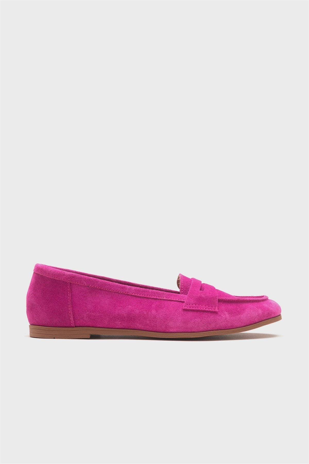 Dorothy - Fuchsia Suede Leather Loafers – top view showing leather, suede, Vowalisse