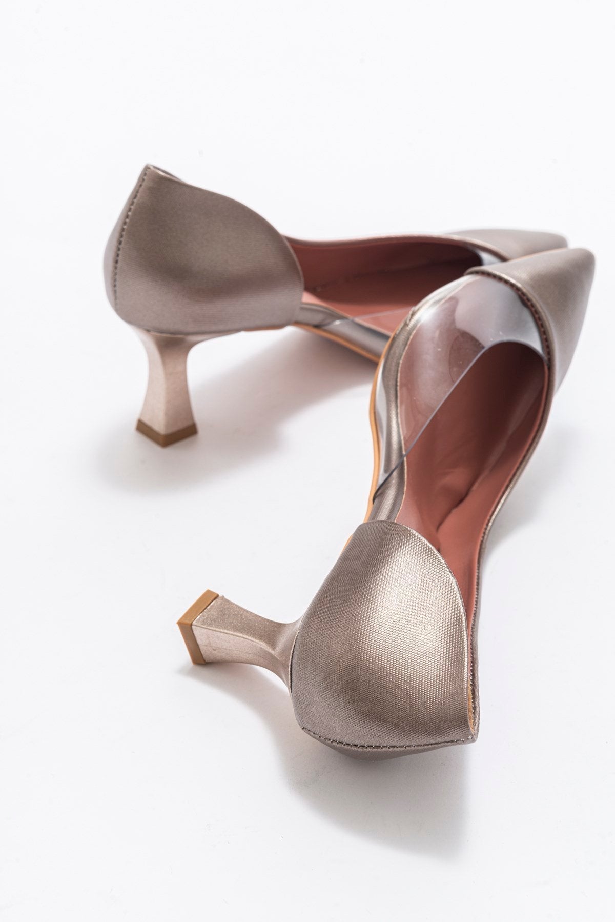 Vera Copper Pointed Toe Pump – back view showing leather, Vowalisse