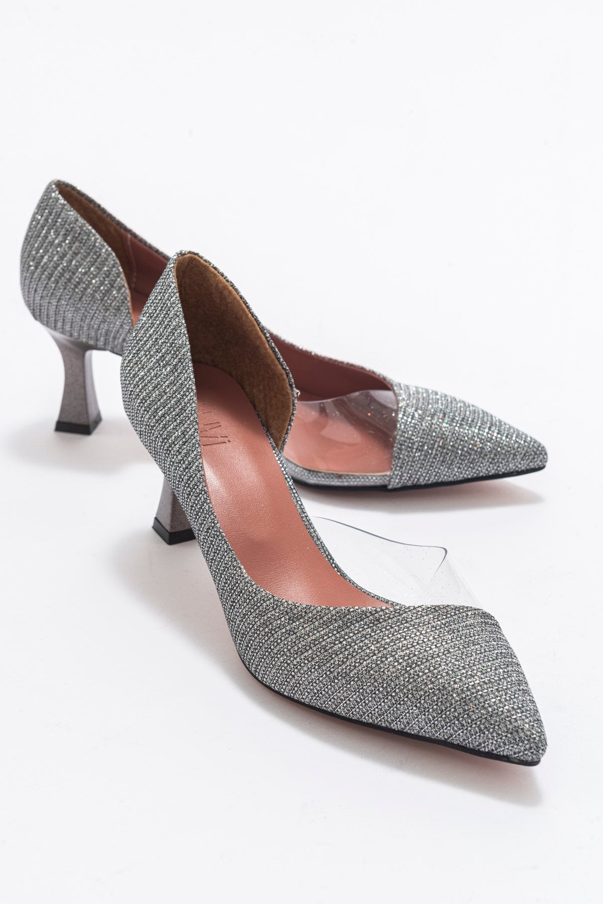 Vera Platinum Glitter Pointed Toe Pump – front three-quarter view showing leather, glitter, Vowalisse