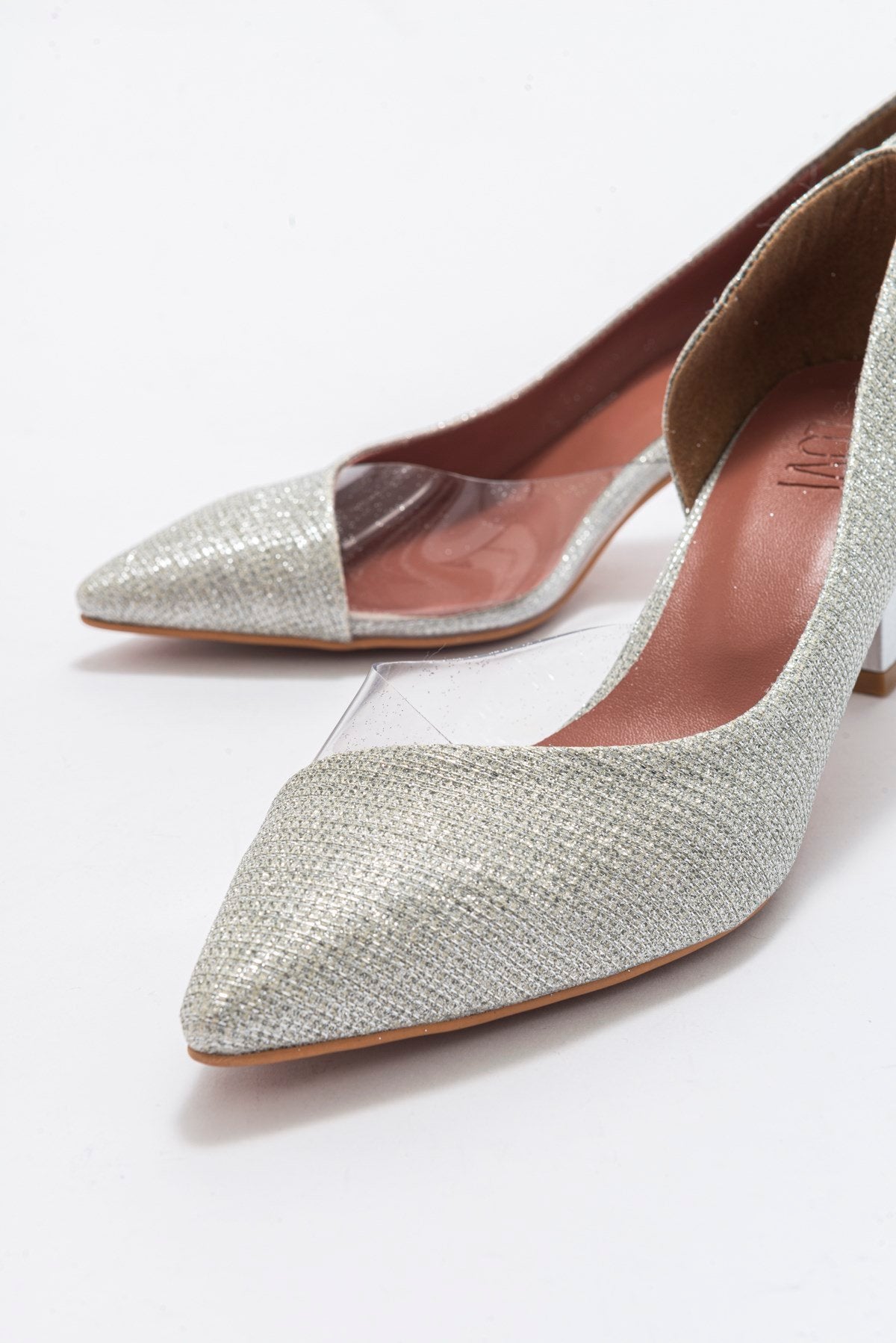 Vera Lame Glitter Pointed Toe Pump – detail view showing leather, glitter, Vowalisse
