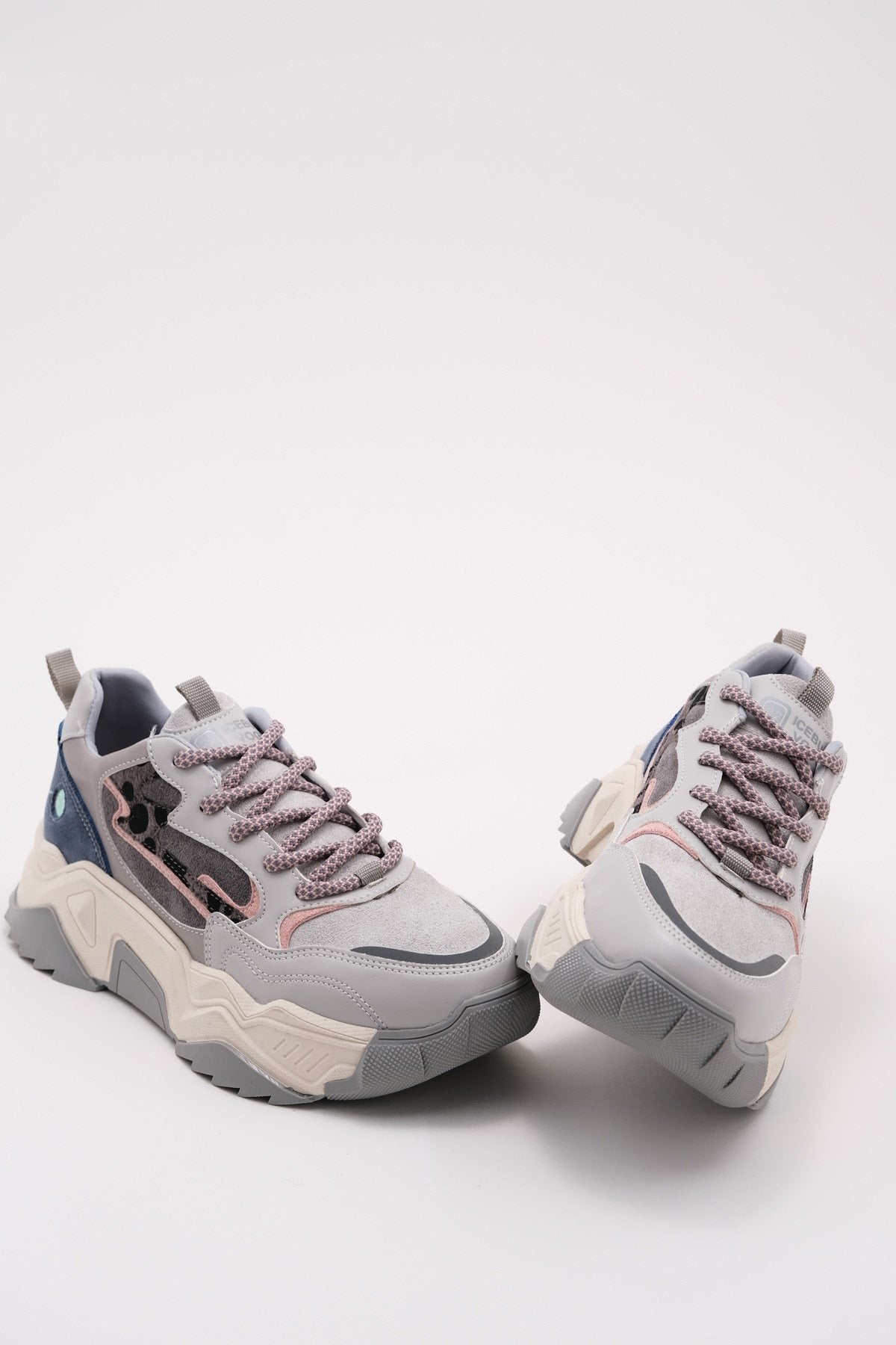 Europa - Ice Gray Sneaker – side view showing leather, red, Vowalisse