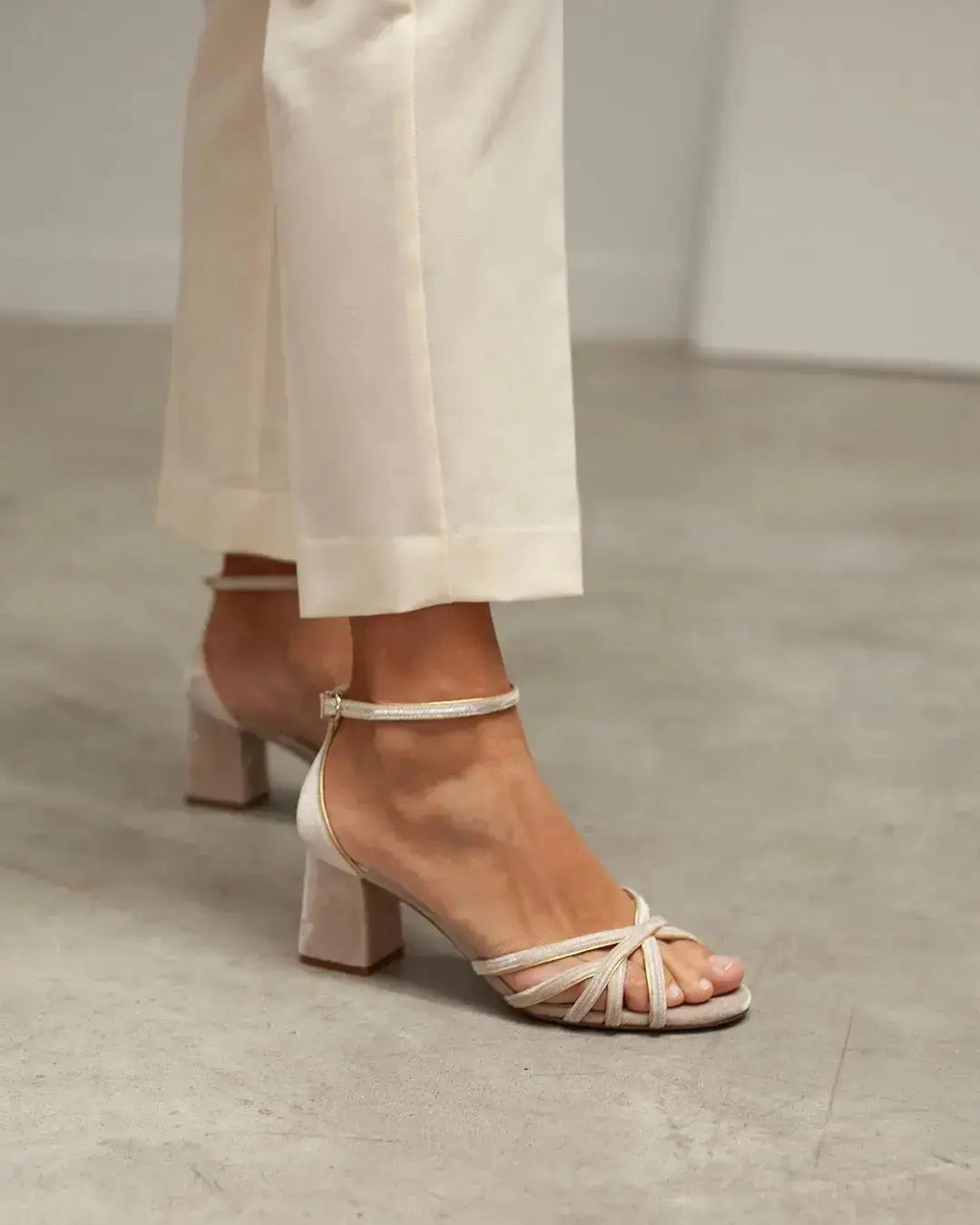 Ivory Lace Block Heel Bridal Heels VOWALISSE bridal shoes – view 4