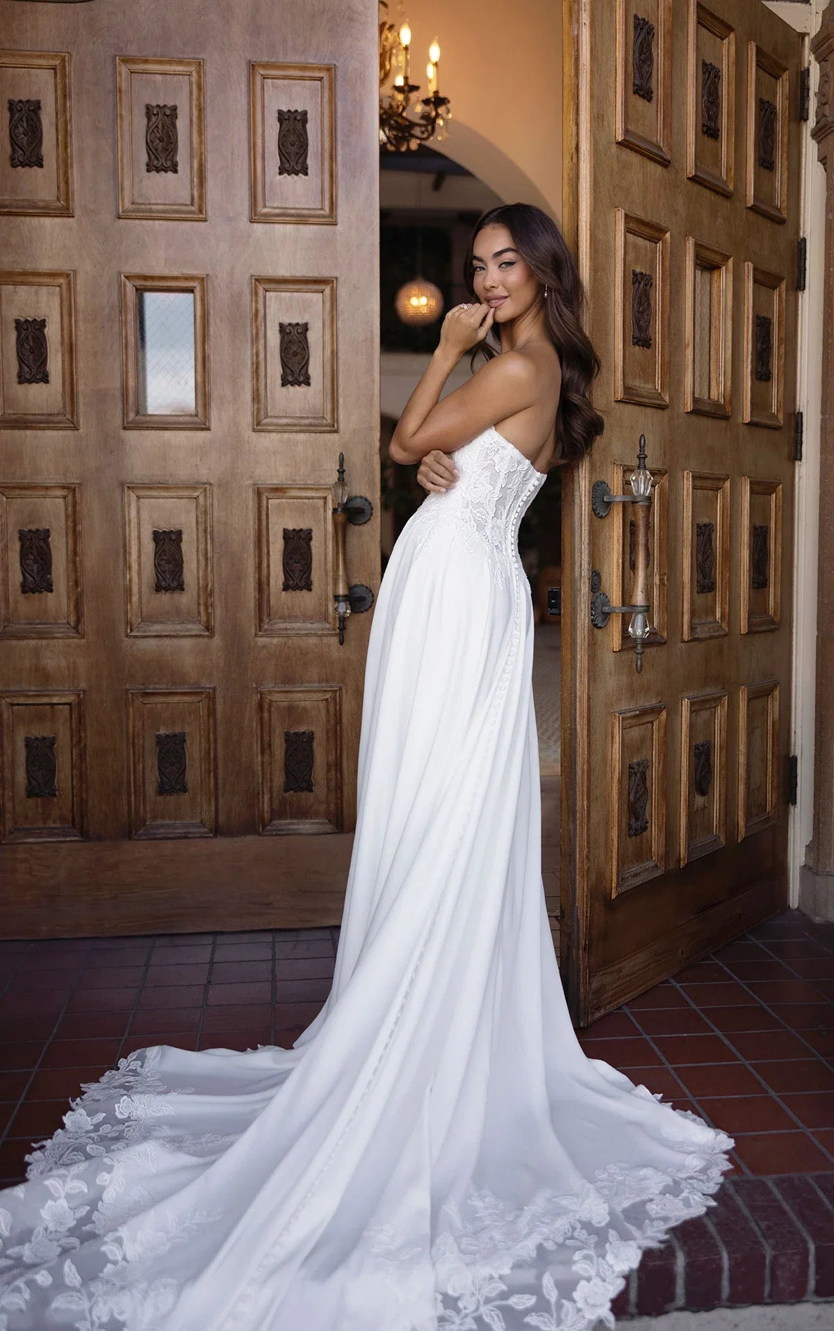 Emilia Wedding Dress VOWALISSE bridal gown – view 4