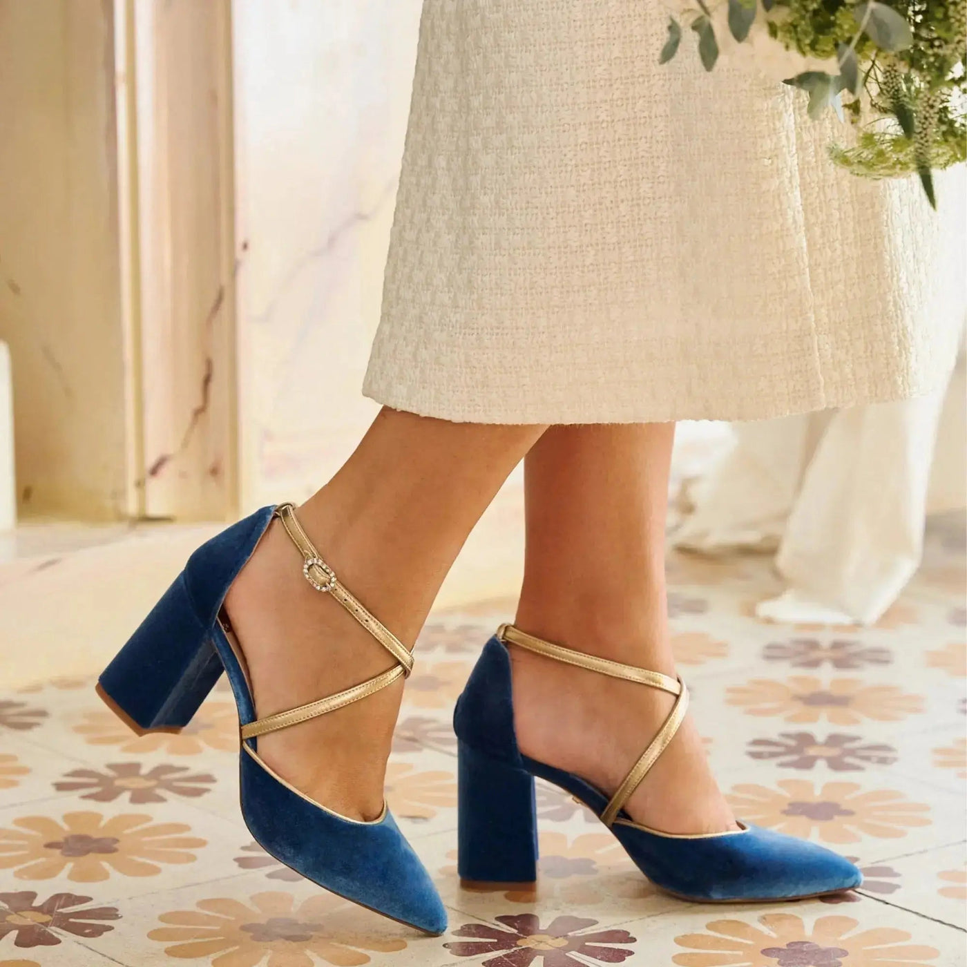 Emerald Green Velvet Block Heel Bridal Heels VOWALISSE bridal shoes – view 2