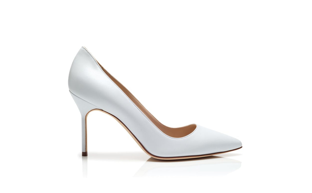 Alessia Flame White Pointed Toe Pumps – side profile showing white pointed toe, nappa leather, Vowalisse