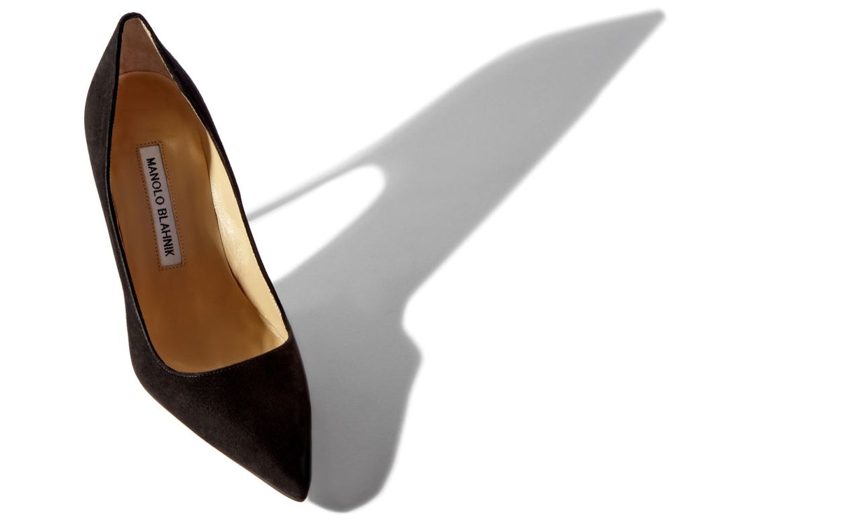 Lucienne Belle Black Pointed Toe Pumps – front three-quarter view showing black pointed toe, suede, Vowalisse