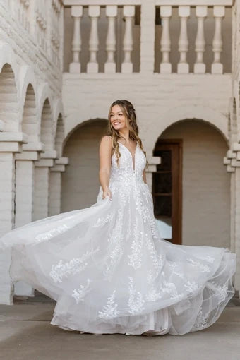 Hattie Wedding Dress | VOWALISSE
