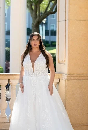 Hattie Wedding Dress VOWALISSE bridal gown – view 11
