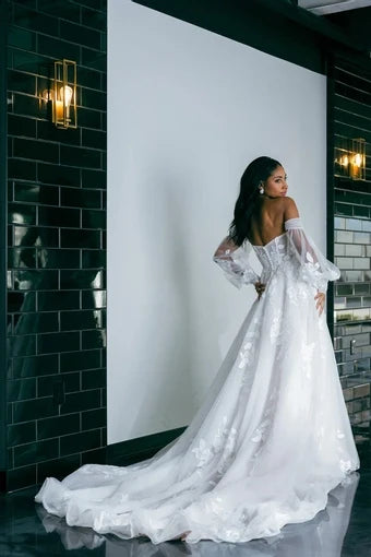 Aurelia Wedding Dress VOWALISSE bridal gown – view 4
